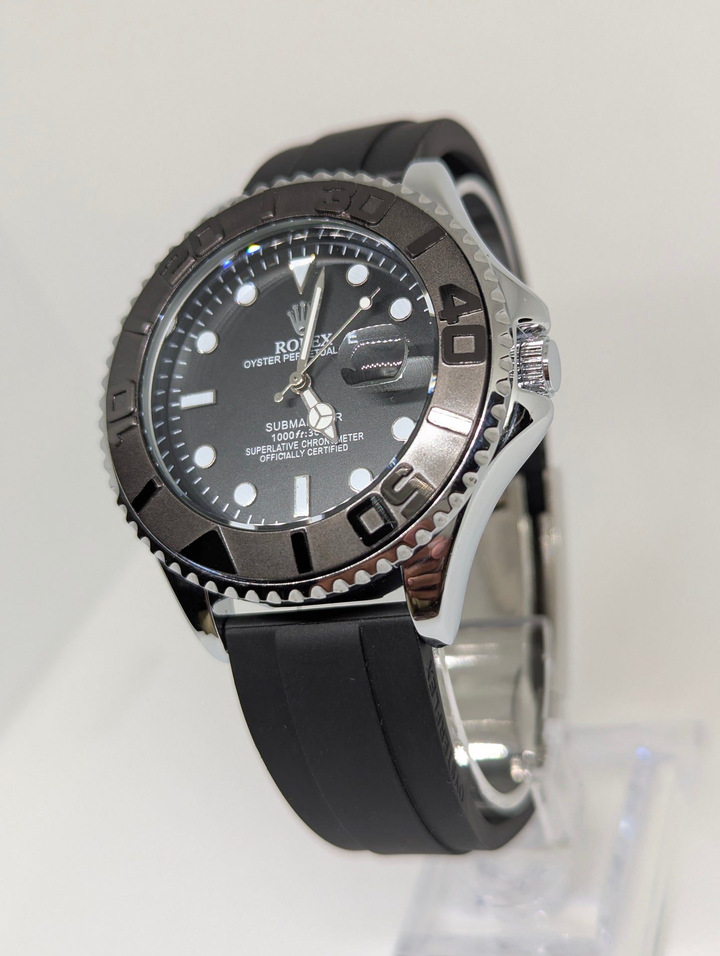 Diver Style Watch, Rotating Bezel, Black Dial & Rubber Strap