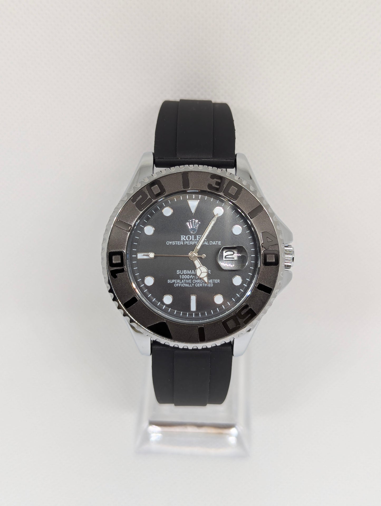 Diver Style Watch, Rotating Bezel, Black Dial & Rubber Strap