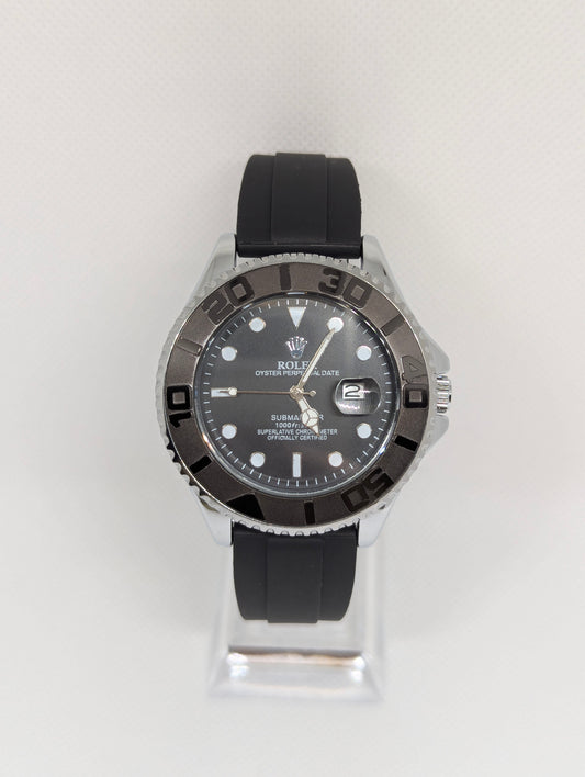 Diver Style Watch, Rotating Bezel, Black Dial & Rubber Strap