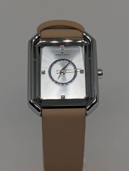 Ladies Minimalist Black Dial Xenlex Wristwatch – Timeless Elegance in Motion